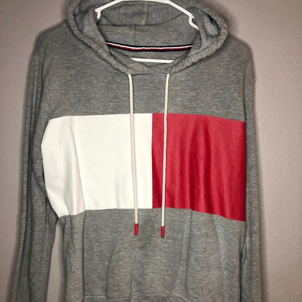 TOMMY HILLFIGER SWEATSHIRT